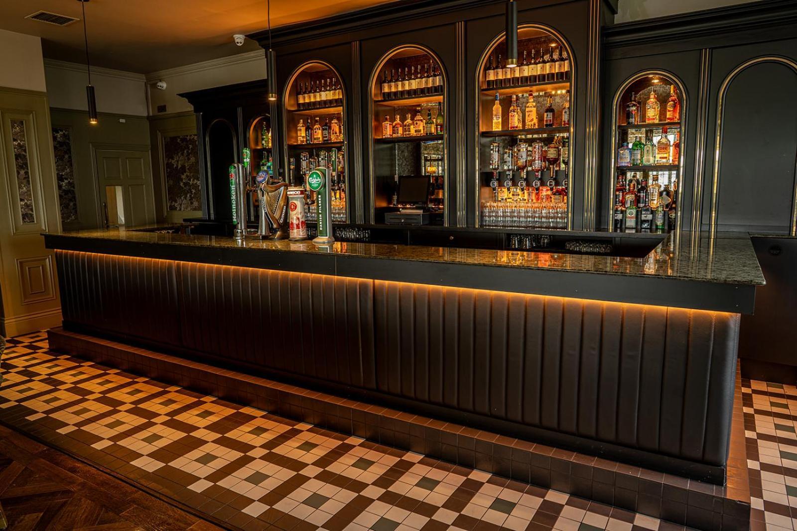 Crover House Hotel & Golf Club Mountnugent 외부 사진